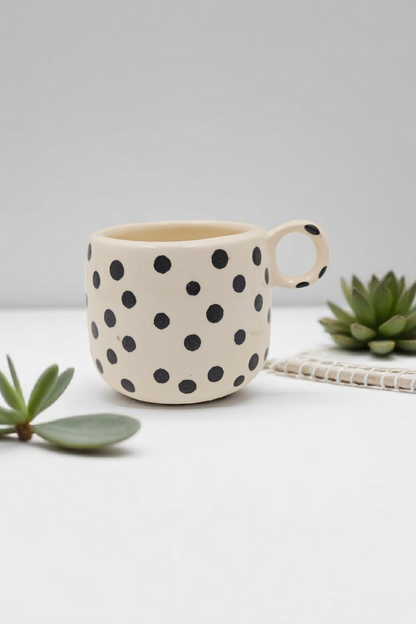 ELEGANT POLKA DOT CERAMIC MUG